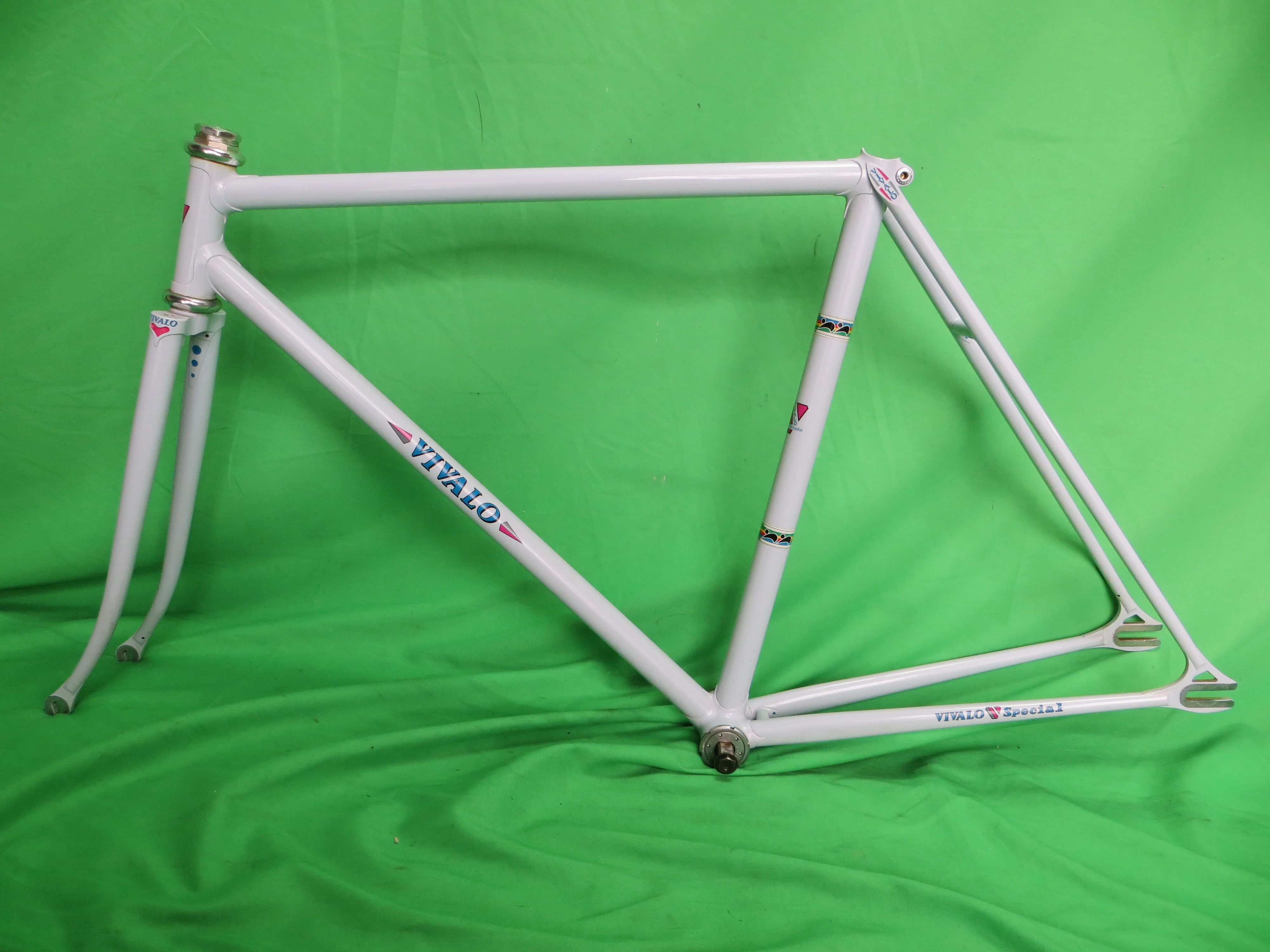 Frames by Price βΌ